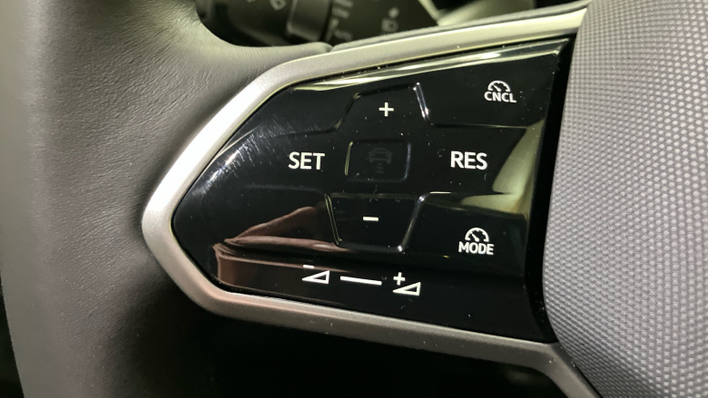 Volkswagen ID. Buzz 210kW Life Pro 86kWh 5dr LWB Auto [7 Seat] Electric Estate